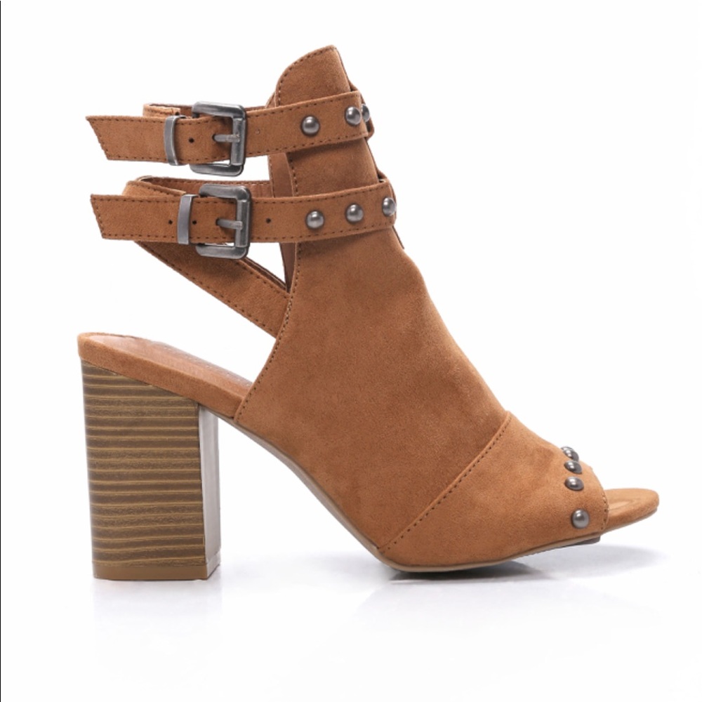 Heel booties